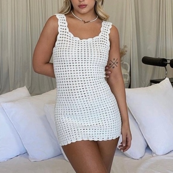 Isabelle Quinn Cali Mini Dress - Picture 4 of 7